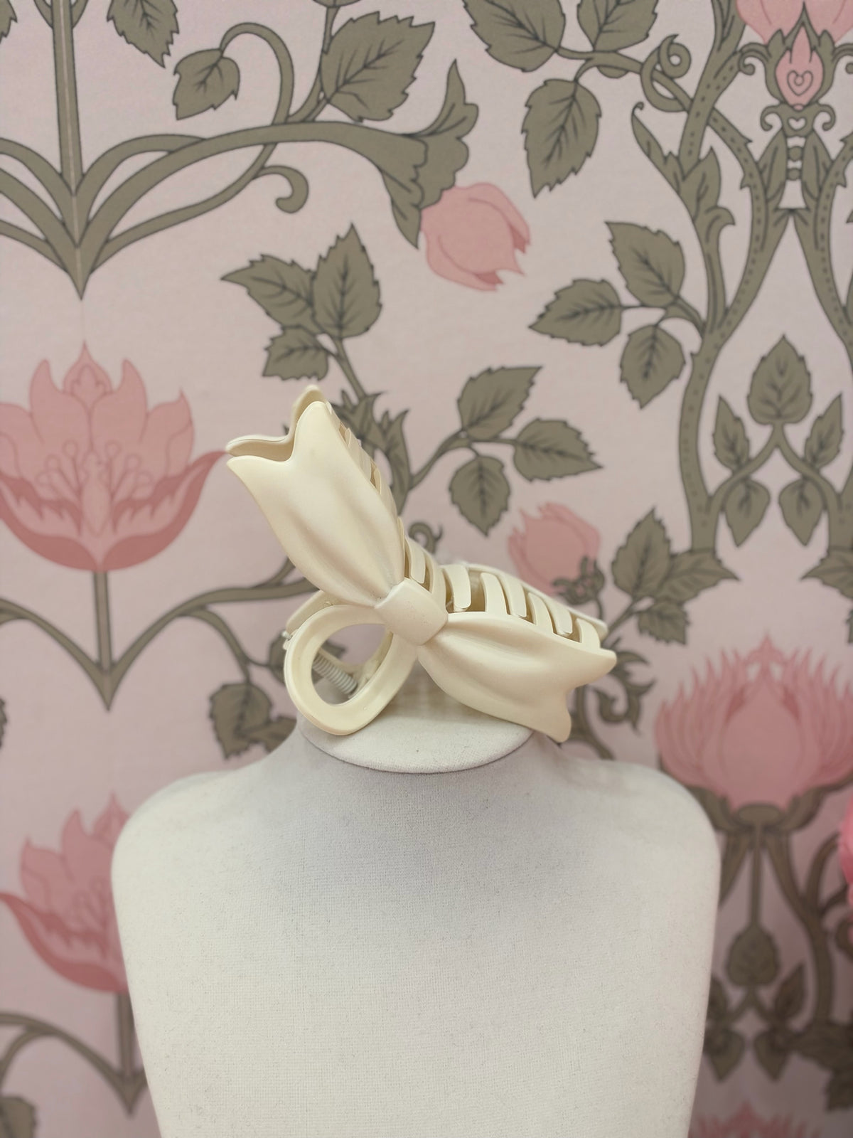 Bow Claw Clip