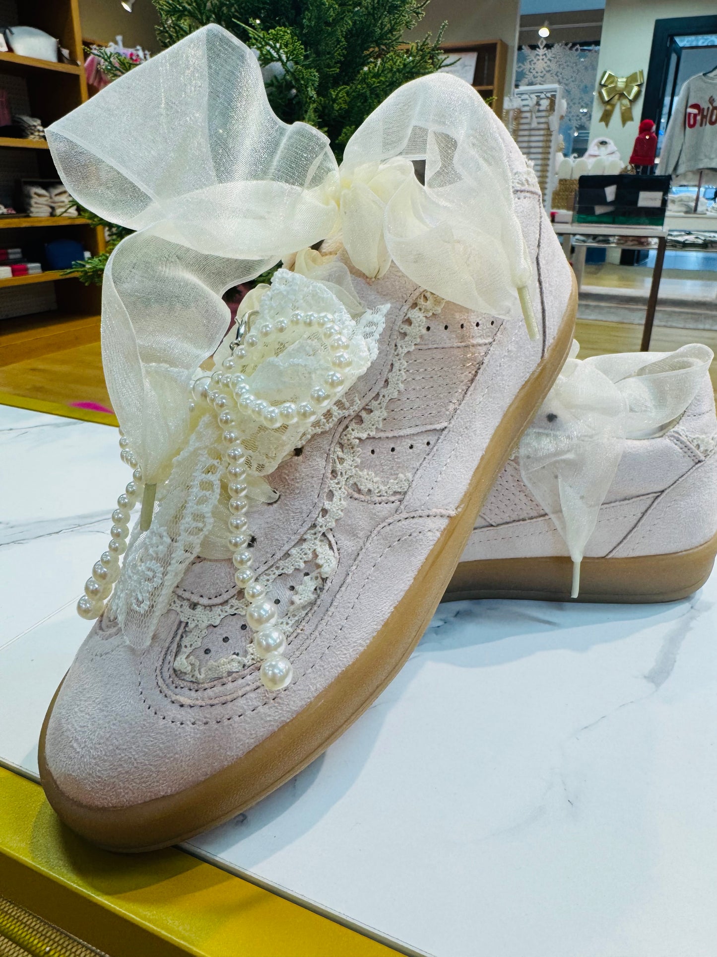 Eleanor Pink Sneaker