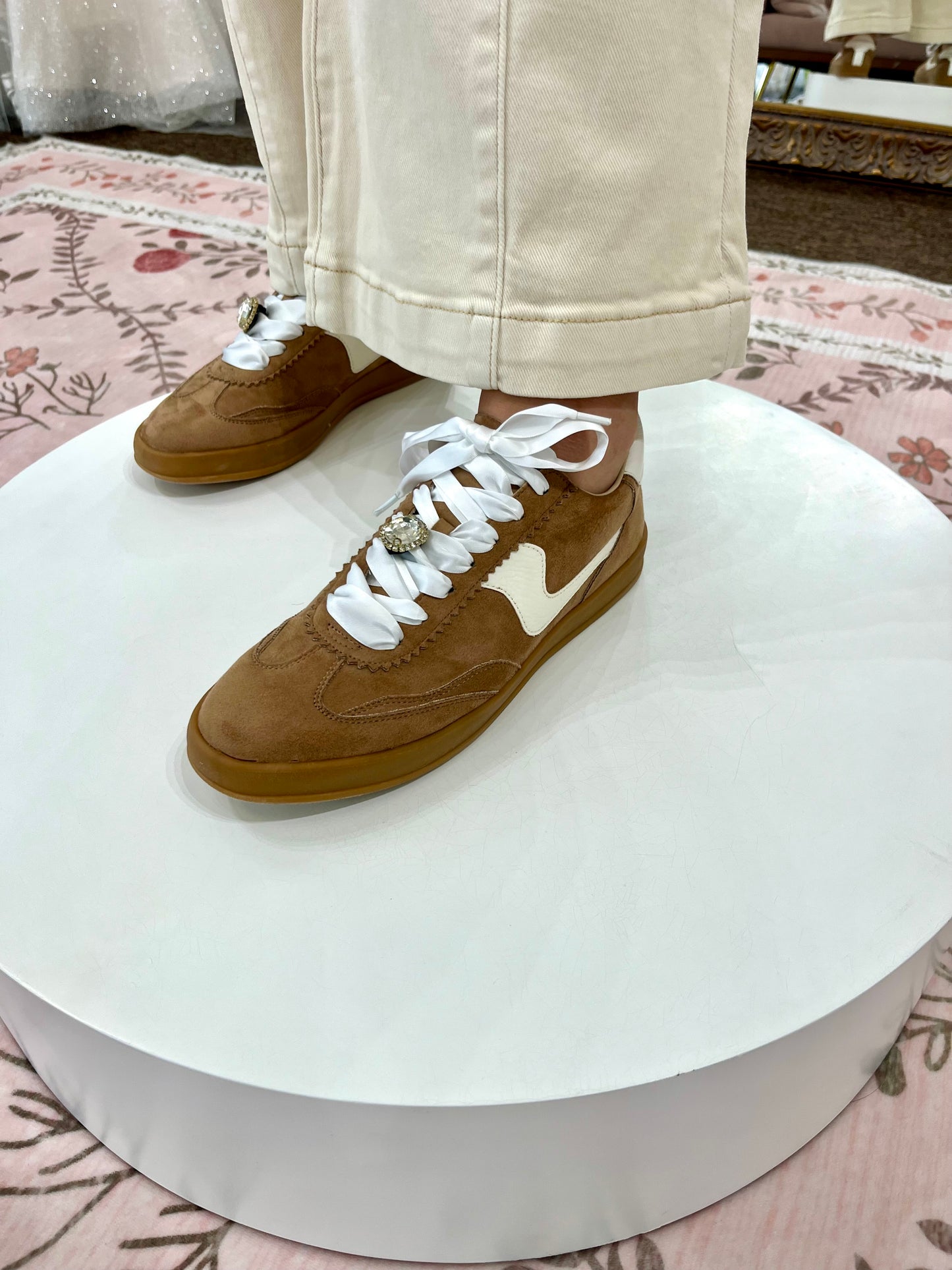 Destiny Brown Sneakers