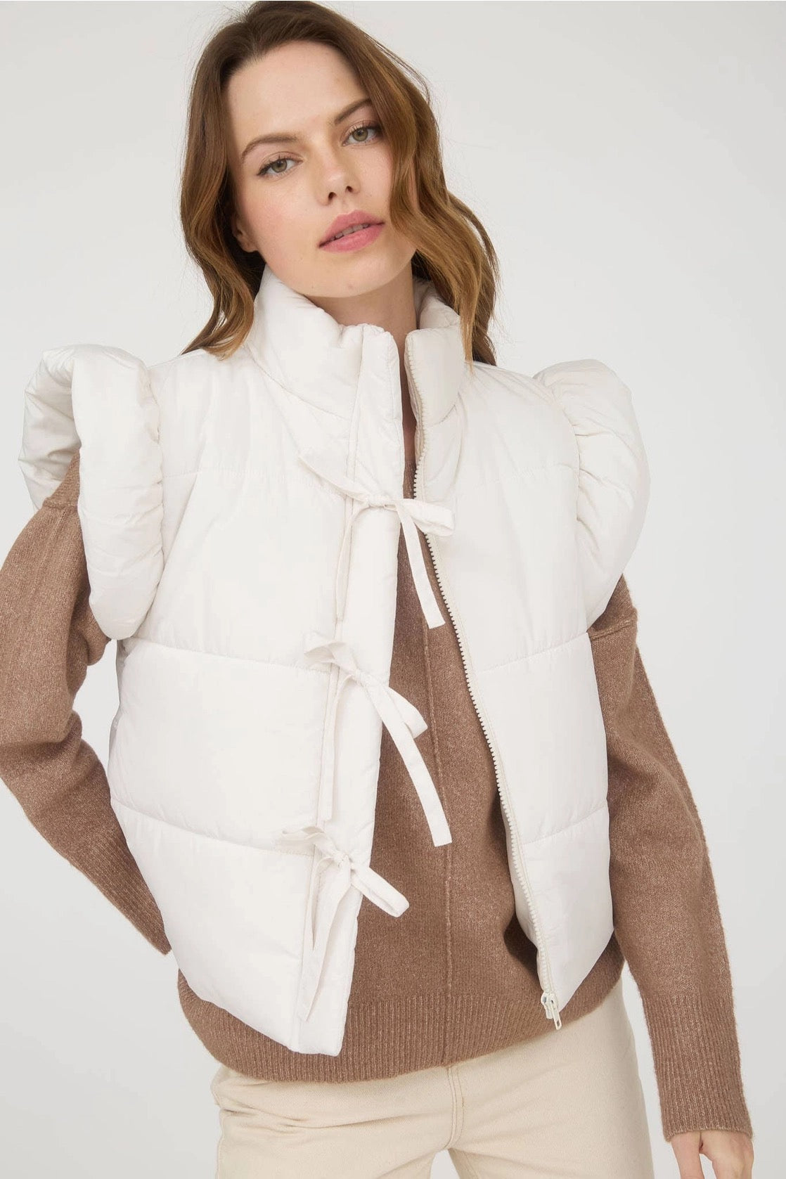 Flutter Sleeve Bow Puffer
