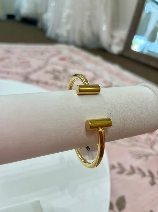 Gold Round Bar Cuff
