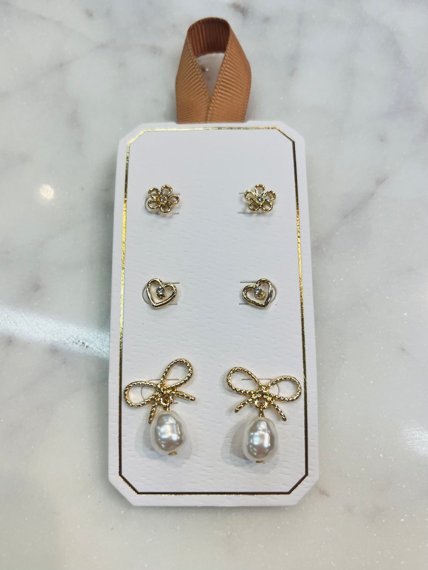 Gold Pearl Bow Earring Set