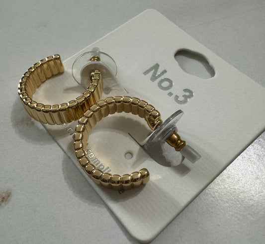 Ribbed Gold Hoop