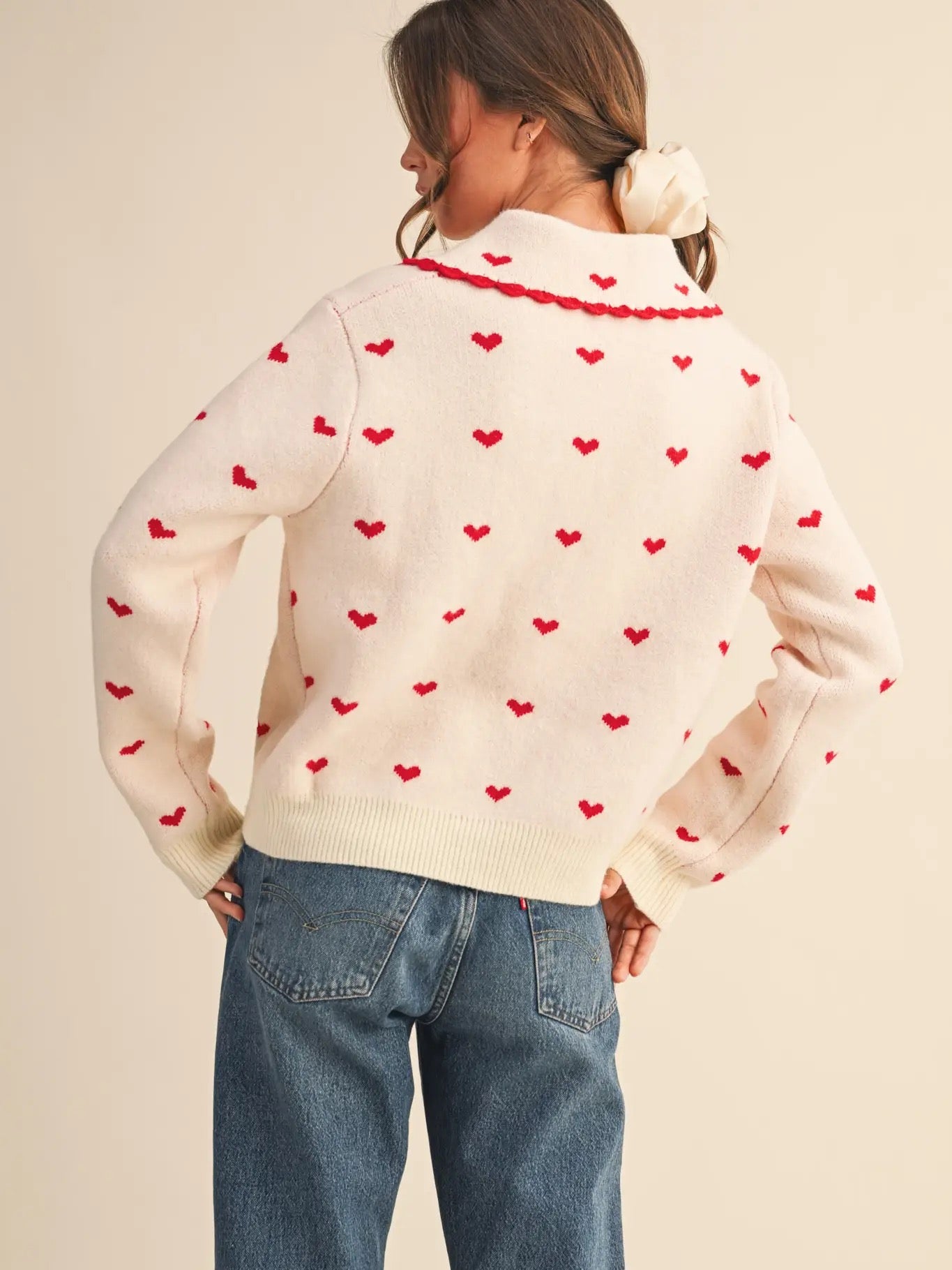 Doll Collar Heart Sweater