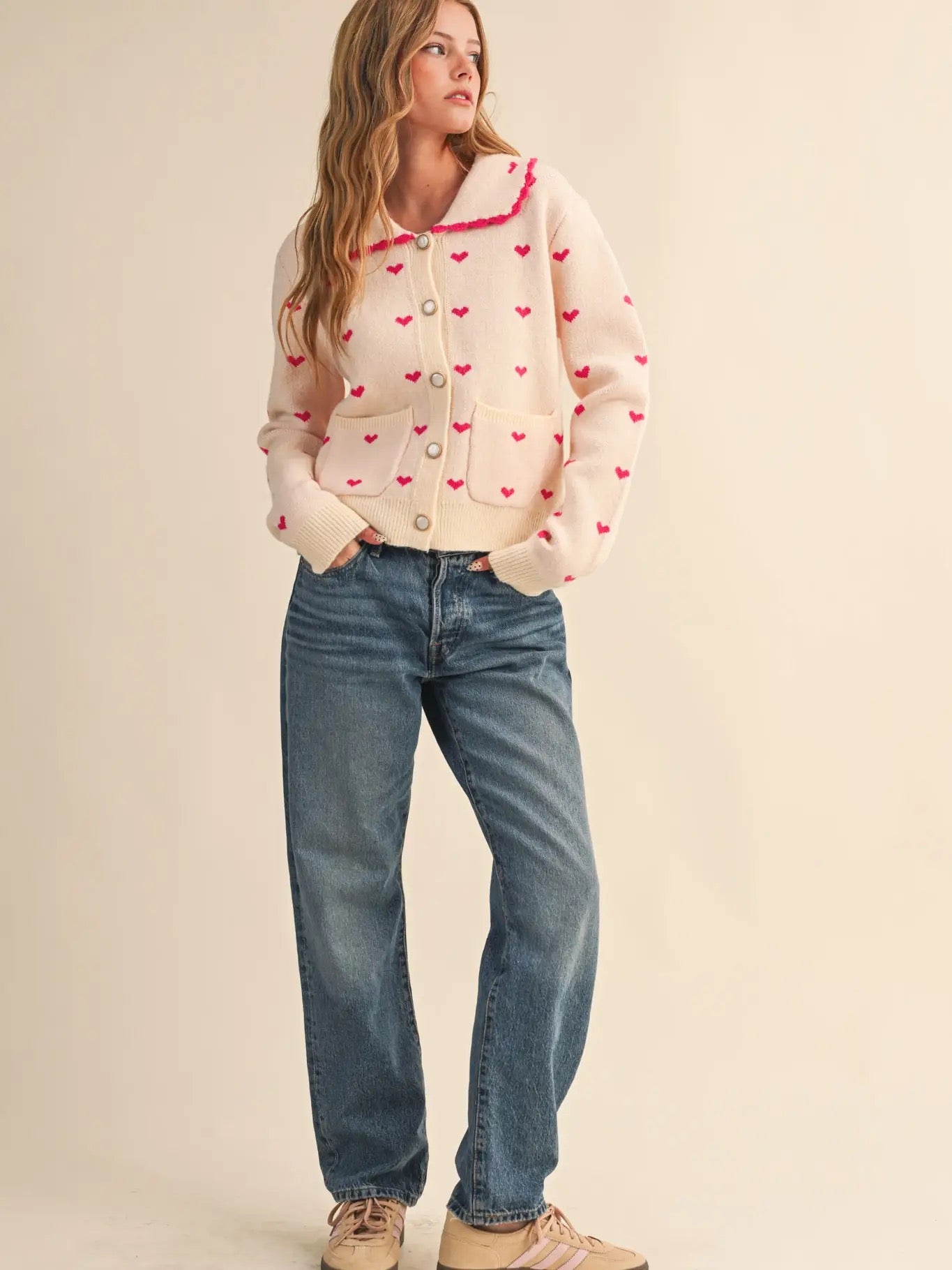 Doll Collar Heart Sweater