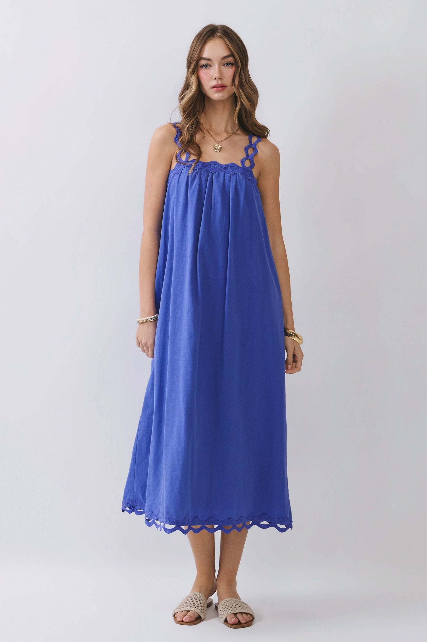 Scallop Strap Relaxed Fit Midi Dress